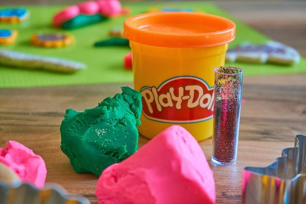 How to Get PlayDough out of Carpet - Just in 6 Steps | Spadone Home