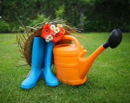 15 Amazing Tools to Make Your Gardening Job Easier Than Ever gardening tools that make job easier
